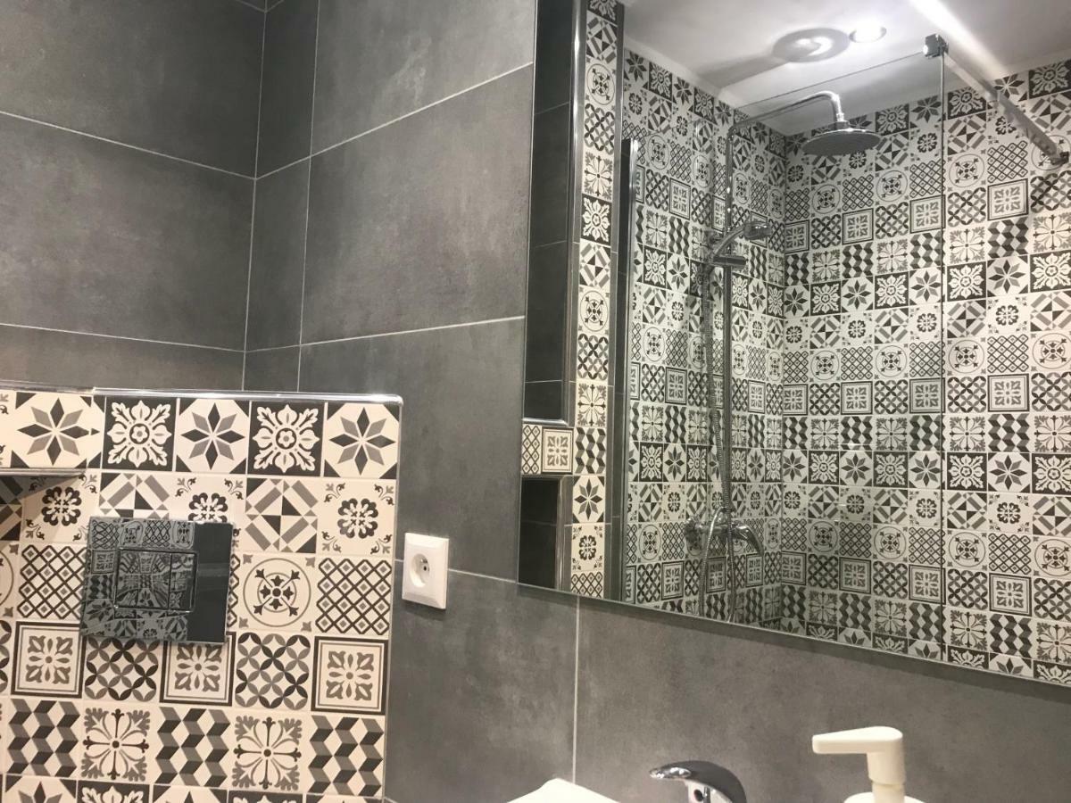 On The Corner Apartment Катовице Екстериор снимка