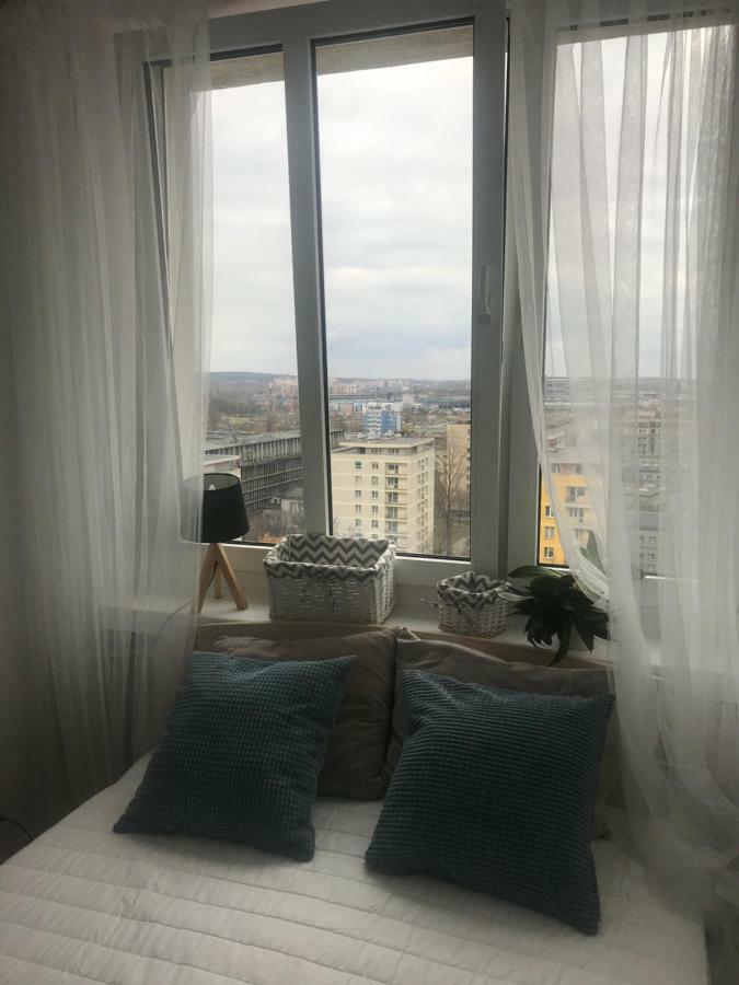 On The Corner Apartment Катовице Екстериор снимка